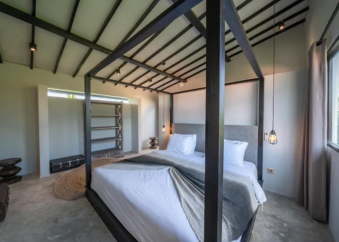 Wiraja 2 - Classy 4 Bdr In The Heart For * Canggu (Bali)